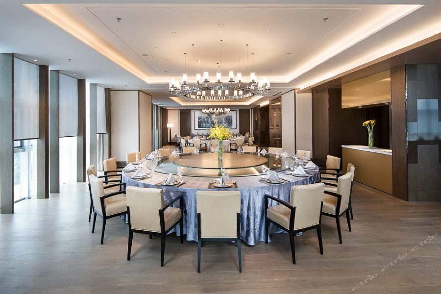 Jinan Inzone Royal Plaza Hotels ภายนอก รูปภาพ